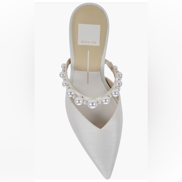 Dolce Vita Kanika Pearl Pump - Picture 3 of 5